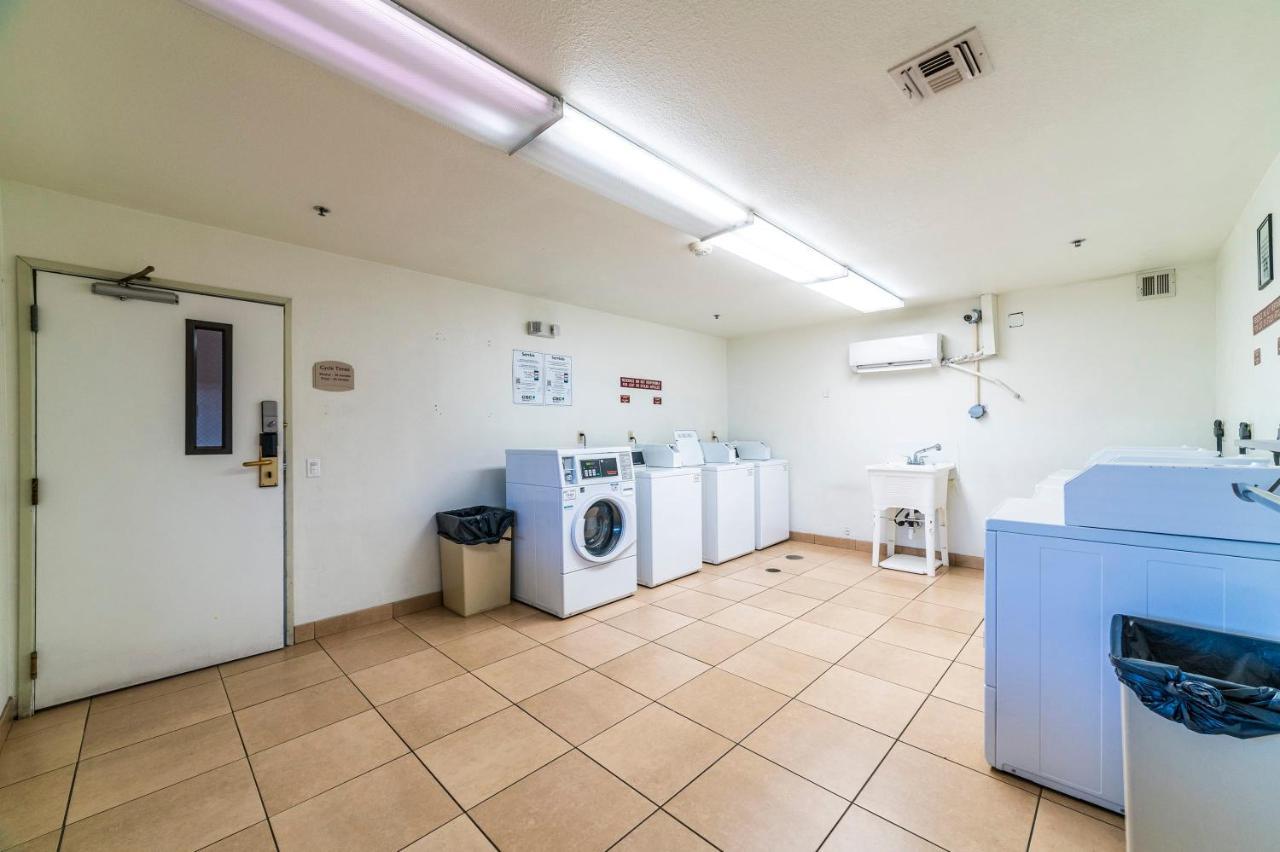 Metro Phx Studio Queen Sleeps 4 Heated Pool Phoenix Kültér fotó